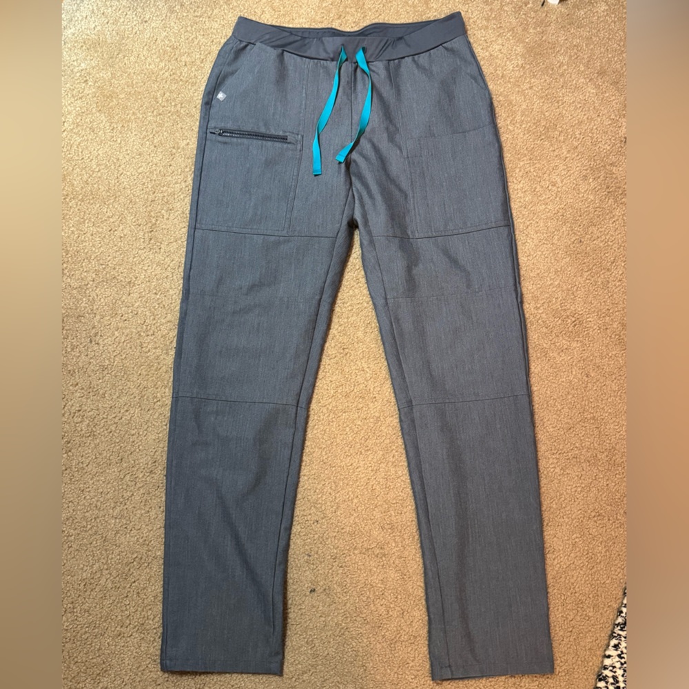 Figs Women’s Scrub Pants in Graphite